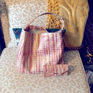 Brahmin large size Isabella bag with matching wallet excellent condition